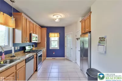 1635 E Emmaus Avenue, Allentown City, PA 18103 - Photo 17