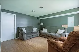 908 S Armour St, Allentown City, PA 18103 - Photo 5