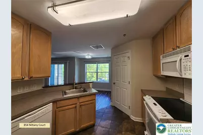 854 Nittany Court, South Whitehall Township, PA 18104 - Photo 9