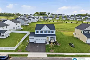 8150 Parker Pl, Upper Macungie Township, PA 18051 - Photo 5