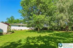1030 N 7th St, Emmaus Boro, PA 18049 - Photo 33