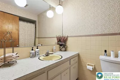 1030 N 7th Street, Emmaus Boro, PA 18049 - Photo 23