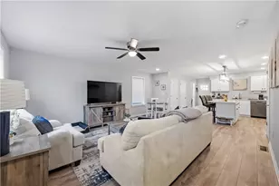 308 Main St, Walnutport Boro, PA 18088 - Photo 7