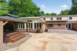 1371 Stoke Park Rd, Hanover Twp, PA 18017 - Photo 7