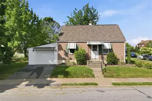 1603 Englewood St, Bethlehem, PA 18017 - Photo 1