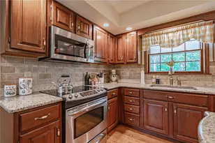 2855 Meadow Ln, North Whitehall Township, PA 18078 - Photo 17
