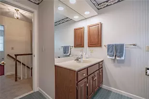 2855 Meadow Ln, North Whitehall Township, PA 18078 - Photo 33
