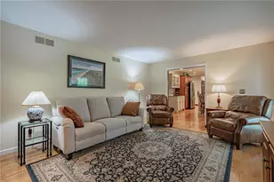 2855 Meadow Ln, North Whitehall Township, PA 18078 - Photo 23