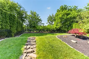 6840 Scenic View Dr, Lower Macungie Township, PA 18062 - Photo 45