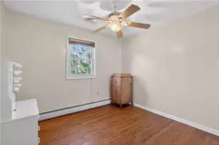 1052 Debbie Ln, Salisbury Township, PA 18103 - Photo 11