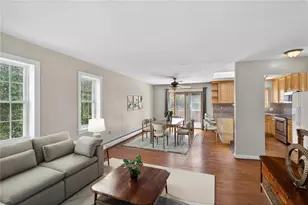1052 Debbie Ln, Salisbury Township, PA 18103 - Photo 5