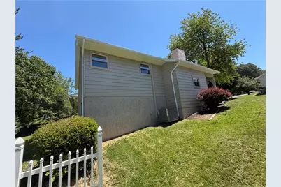 1423 Garden Avenue, Salisbury Township, PA 18103 - Photo 7