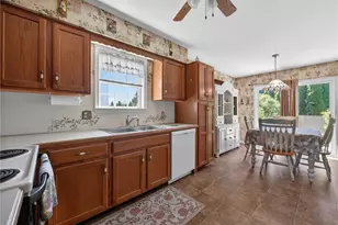 145 Vista Dr, Forks Twp, PA 18040 - Photo 17