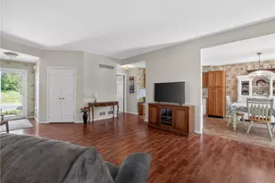 145 Vista Dr, Forks Twp, PA 18040 - Photo 5
