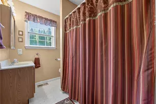 145 Vista Dr, Forks Twp, PA 18040 - Photo 27