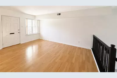 1717 Redwood Court, Allentown City, PA 18104 - Photo 3