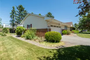 7515 Woodbine, Lower Macungie Township, PA 18062 - Photo 3