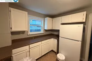 410 E 4th St, Bethlehem City, PA 18015 - Photo 3