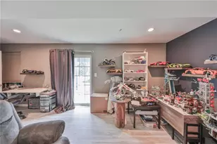 5360 Spring Ridge Dr, Lower Macungie Township, PA 18062 - Photo 5