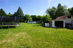 2094 E Scenic Dr, Moore Township, PA 18014 - Photo 17