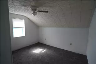 2094 E Scenic Dr, Moore Township, PA 18014 - Photo 13