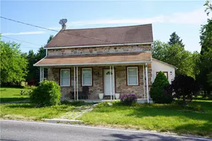 2094 E Scenic Dr, Moore Township, PA 18014 - Photo 21