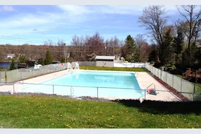 1140 Country Place Drive, Coolbaugh Twp, PA 18466 - Photo 35