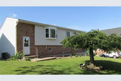 2519 Burrowes St, Palmer Twp, PA 18045 - Photo 3