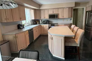 4114 Rochelle Dr, South Whitehall Township, PA 18104 - Photo 17