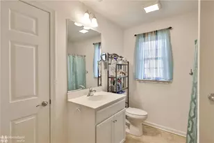 5424 Traditions Dr, Upper Saucon Township, PA 18036 - Photo 65