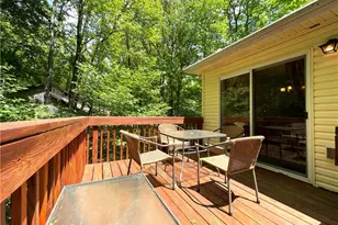 9 Sycamore Cir, Penn Forrest, PA 18210 - Photo 3