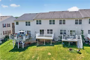 7013 Hunt Dr, Macungie Boro, PA 18062 - Photo 7