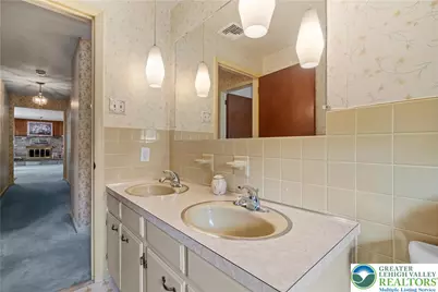301 S Main Street, Perkasie Boro, PA 18944 - Photo 33