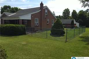 1040 Pennsylvania Ave, Emmaus Boro, PA 18049 - Photo 9