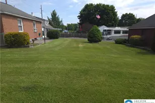 1040 Pennsylvania Ave, Emmaus Boro, PA 18049 - Photo 11