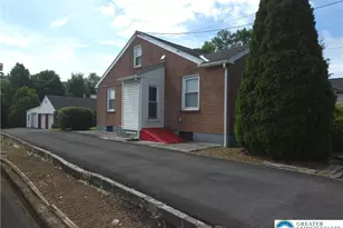 1040 Pennsylvania Ave, Emmaus Boro, PA 18049 - Photo 5