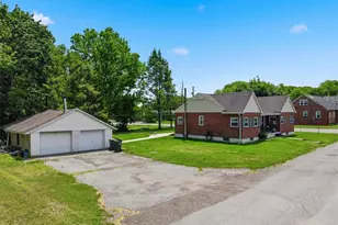 6409 4th Ave, Lower Mt Bethel Twp, PA 18013 - Photo 7
