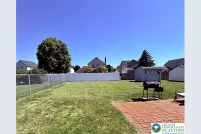 510 Greenview Drive, Northampton Township, PA 18067 - Photo 3