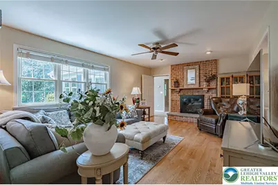4542 Springfield Drive, North Whitehall Township, PA 18037 - Photo 13