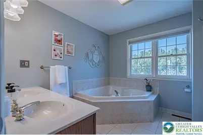 4542 Springfield Drive, North Whitehall Township, PA 18037 - Photo 31