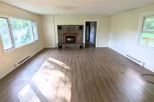 167 Independence Rd, East Stroudsburg, PA 18301 - Photo 3