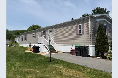 49 Ritzcraft Drive, Lehigh Township, PA 18088 - Photo 3