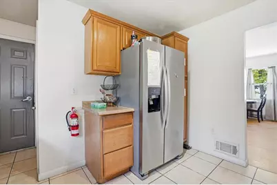 823 N Saint Lucas Street, Allentown City, PA 18104 - Photo 17