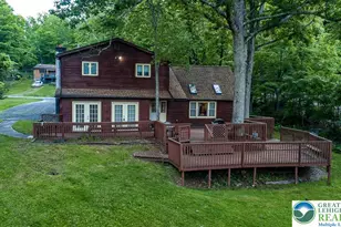 1247 Stony Hollow Cir, Pike, PA 18302 - Photo 7