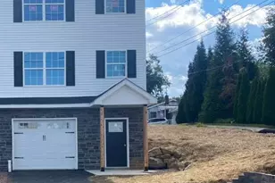 122 N 2nd St, Emmaus Boro, PA 18049 - Photo 1