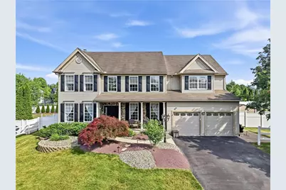 205 N Timothy Trail, Forks, PA 18040 - Photo 1