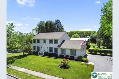 1346 Dayspring Drive, Allentown City, PA 18106 - Photo 3