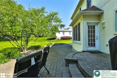 1614 Penns Crossing, South Whitehall Township, PA 18104 - Photo 7