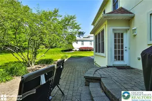 1614 Penns Crossing, South Whitehall Township, PA 18104 - Photo 7