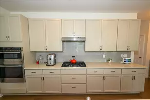 308 Bendelow Ln, Northampton Boro, PA 18067 - Photo 5